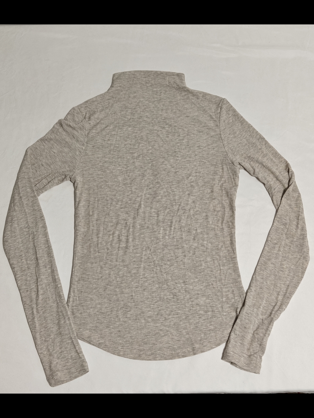 American Eagle Outfitters Heather Taupe Long-Sleeve Mock Neck Top
